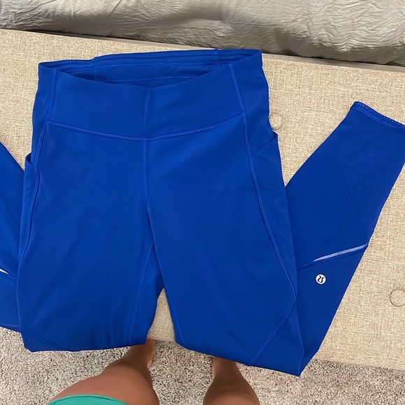 Lululemon Fast and Free High-Rise Legging - Picture 2 of 5